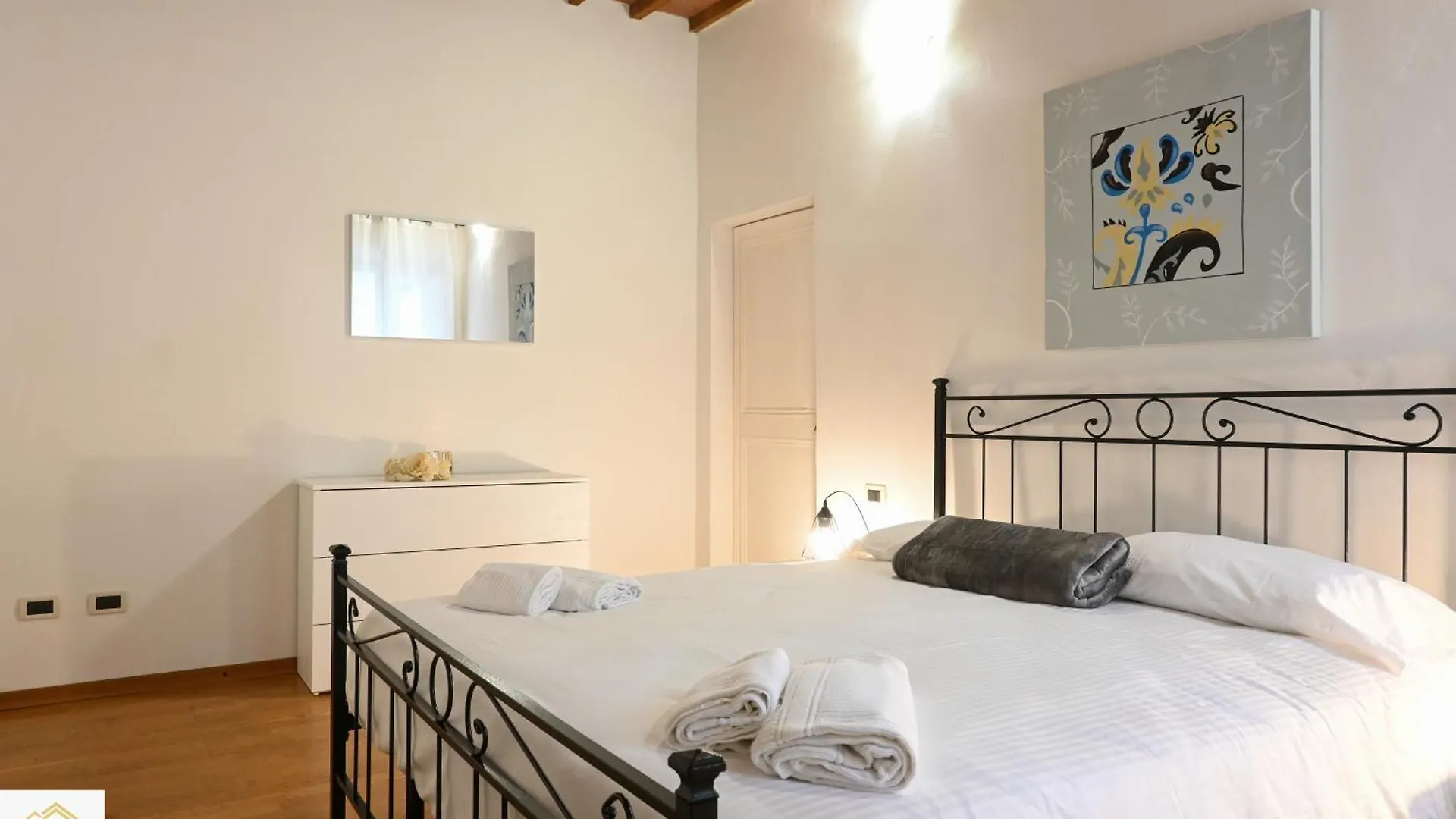 Inn Pisa Rentals - Rustic Style Flat 0*,  Italia